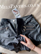 Load image into Gallery viewer, Used black shorts