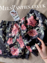 Load image into Gallery viewer, Used rose print satin shorts